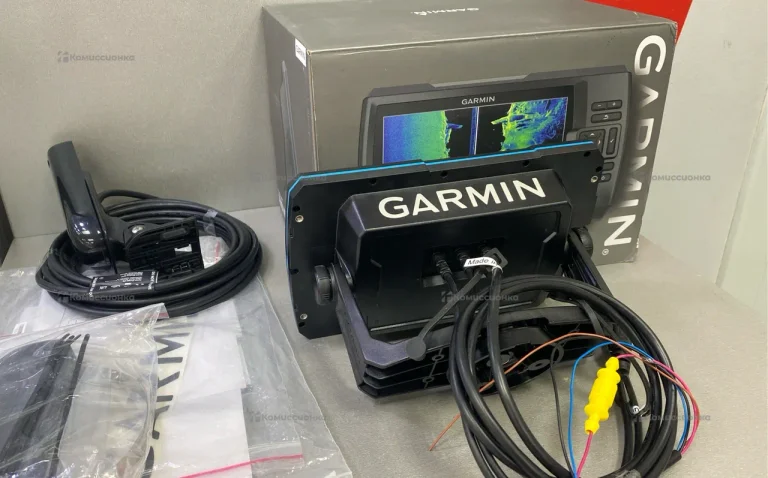 Эхолот Garmin Striker VIVID 7SV с датчиком