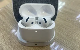 Наушники  AirPods 4