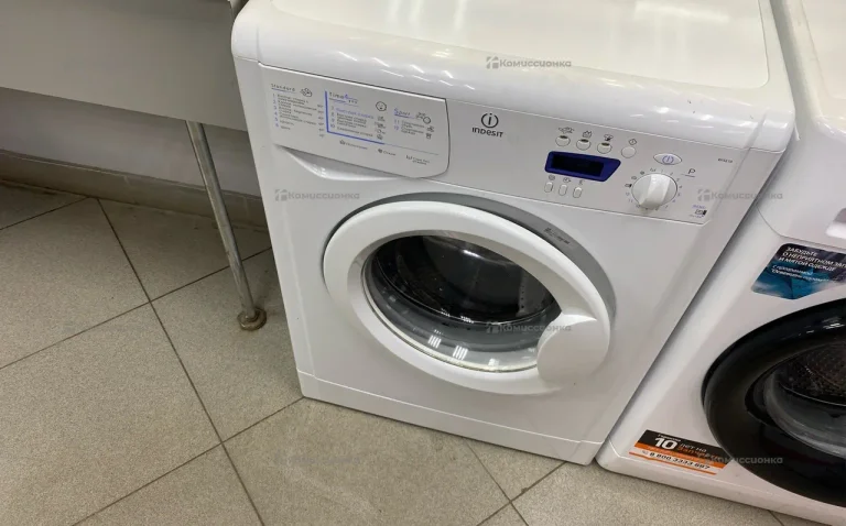 Стиральная машина Indesit 5kg/800ob