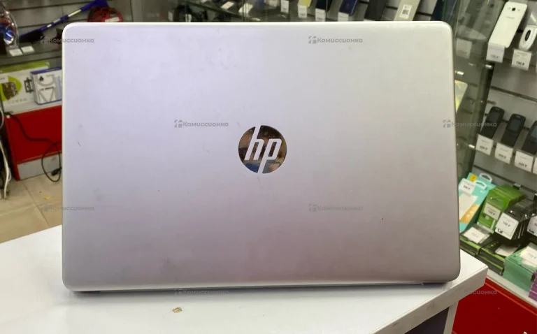 Ноутбук  HP Laptop 15