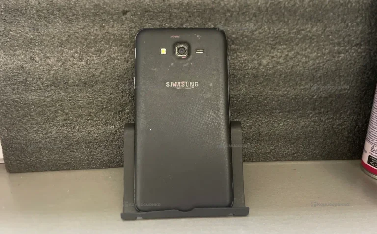 Samsung Samsung Galaxy J7 Neo