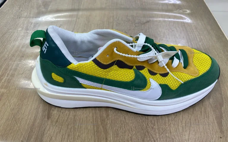 Кроссовки Nike зеленые 45