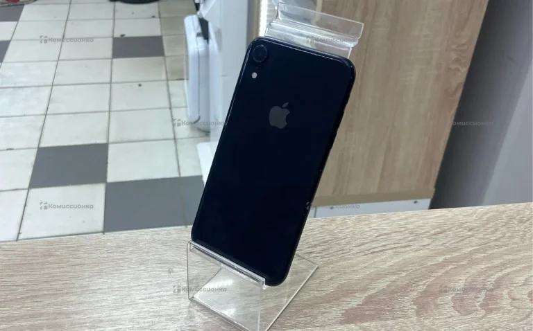 Apple iPhone XR 3/64 ГБ