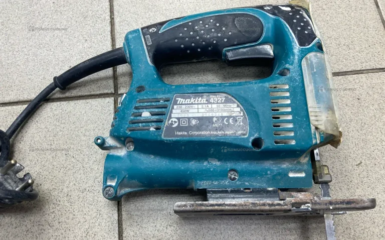 электролобзик makita 4327