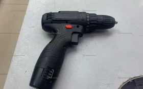 Шуруповерт черный 12V