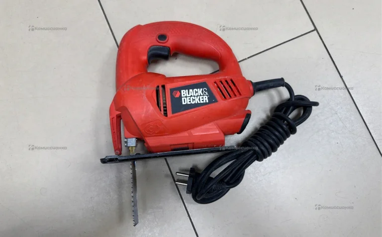 Электролобзик BLACK+DECKER KS500