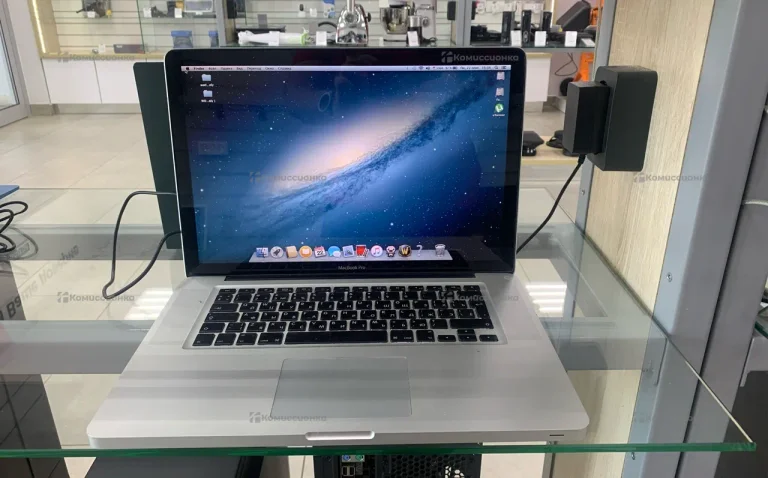 Ноутбук  Apple MacBook Pro 15 2009