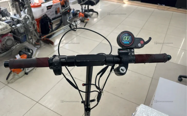 Электросамокат KugooKirin M5