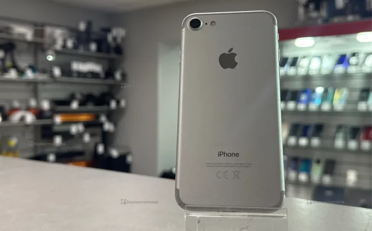 Apple iPhone 7 2/32 ГБ