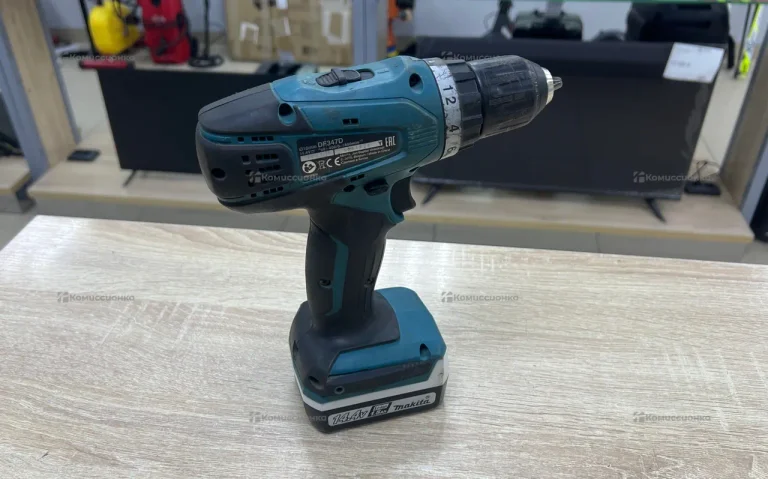 Дрель-шуруповерт makita DF347D