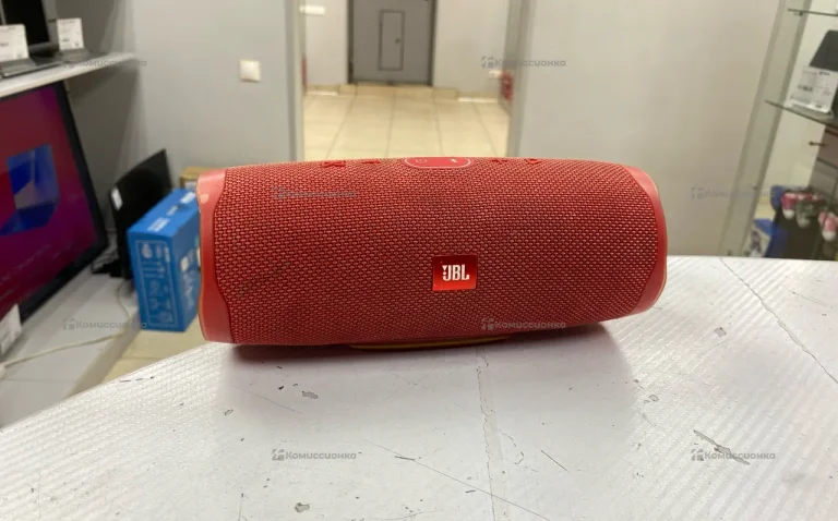 Колонка JBL Charge 4