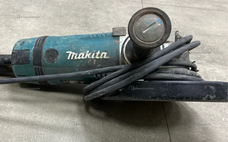 УШМ makita GA9040S