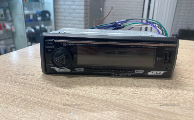 Автомагнитола  Aura AMH-790sp