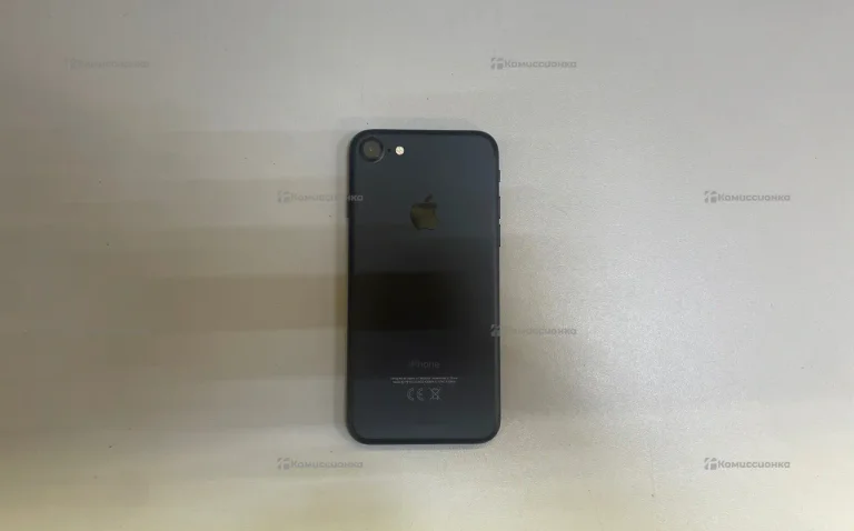 Apple iPhone 7 2/32 ГБ