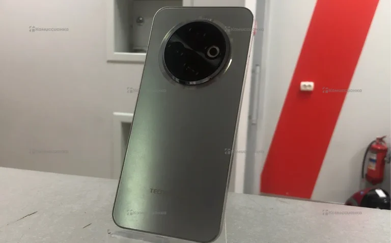 Tecno Spark 30 4/128 ГБ