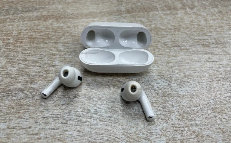 Наушники Apple AirPods Pro