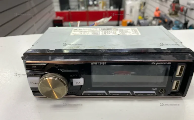 Автомагнитола  DV Pioneer ok MVH-134BT