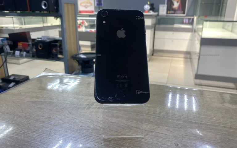 Apple iPhone XR 3/64 ГБ