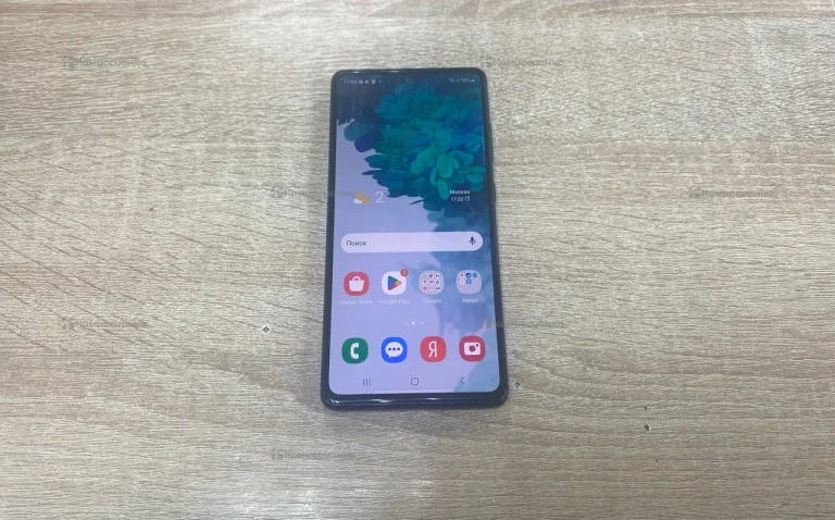 Samsung Galaxy S20 FE 6/128 ГБ