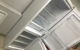 Купить Холодильник indesit 2025 года б/у , в Энгельс Цена:20990рублей