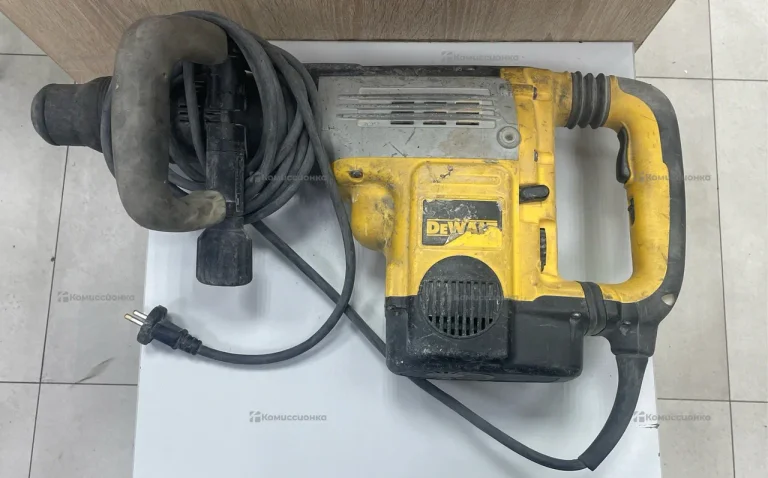 Перфоратор dewalt D25763