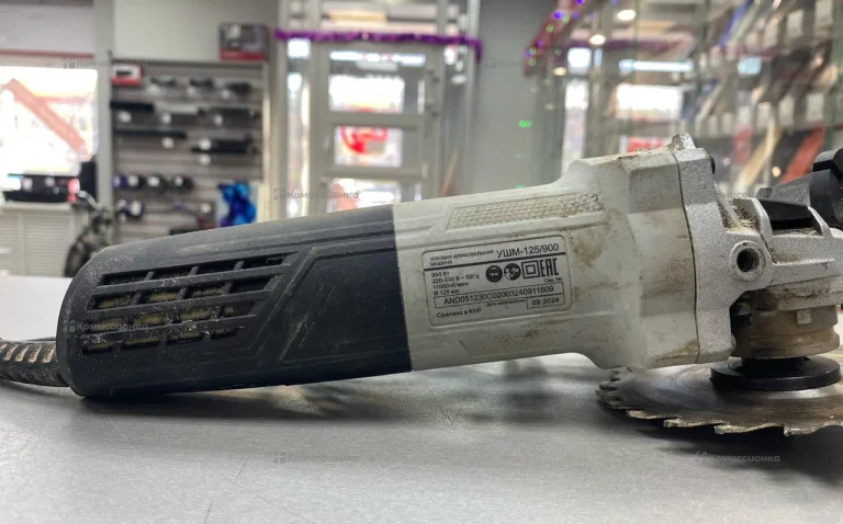 Углошлифовальная машина Ресанта УШМ-125/900