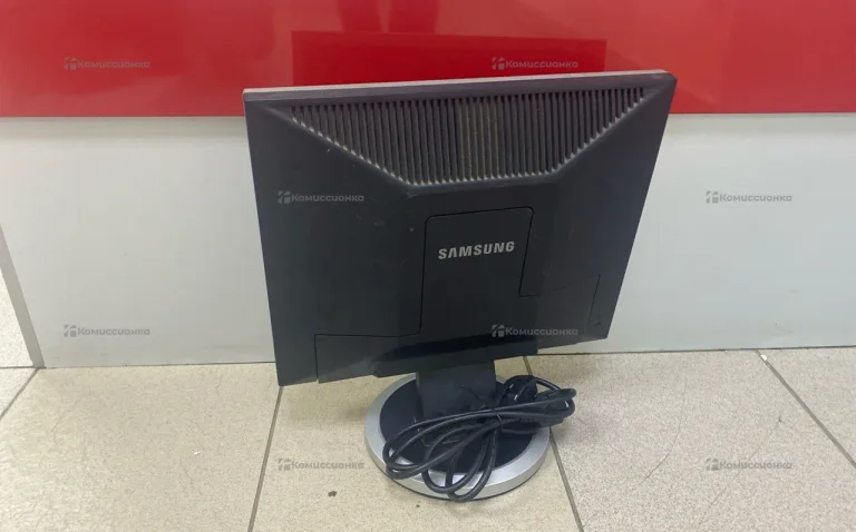 Монитор Samsung SyncMaster 740N
