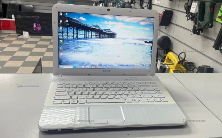 Ноутбук  Sony Vaio PCG-61B11V