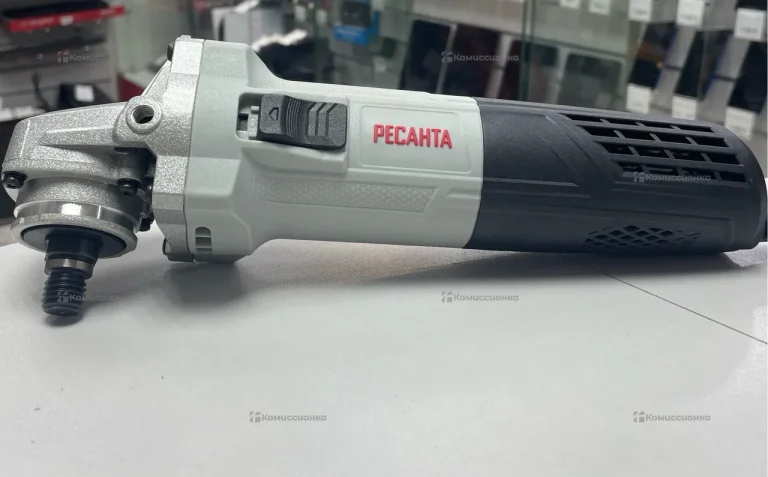 Углошлифовальная машина Ресанта УШМ-125/1100