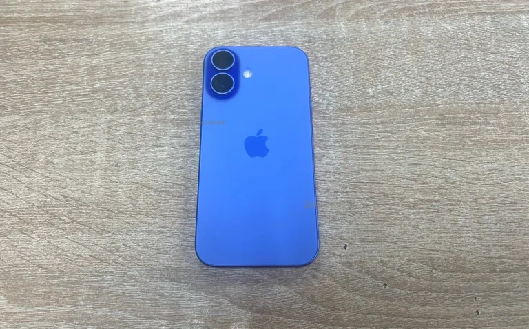 Apple iPhone 16 8/128 ГБ