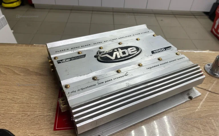 Усилитель  Lanzar Vibe 600