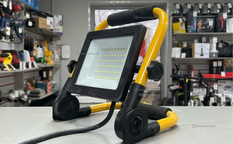 Светодиодный переносной прожектор FERON LL-515 70W