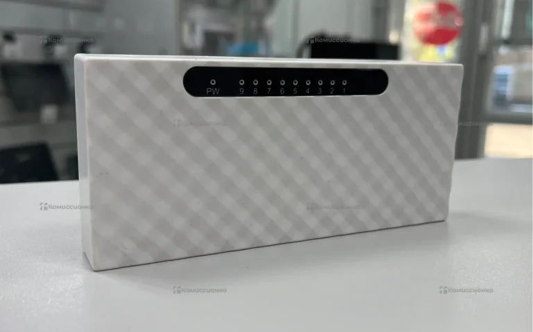 Интернет коммутатор Megabit 9 port