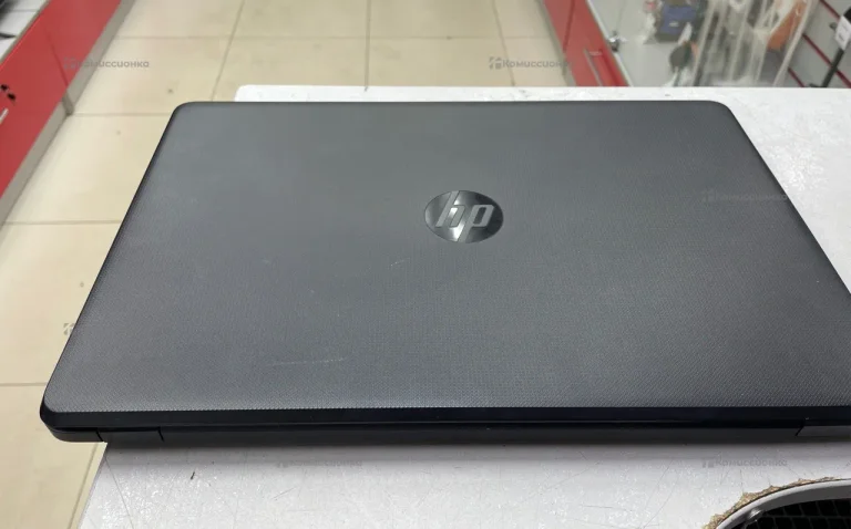 Ноутбук  HP Laptop