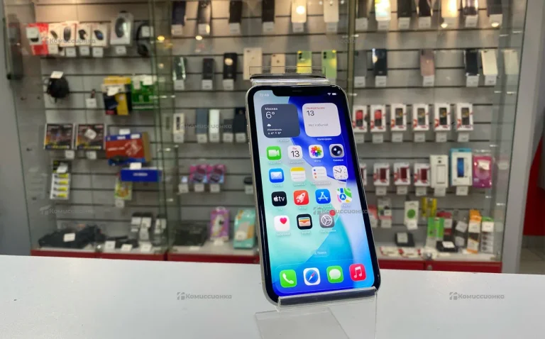 Apple iPhone 11 4/128 ГБ
