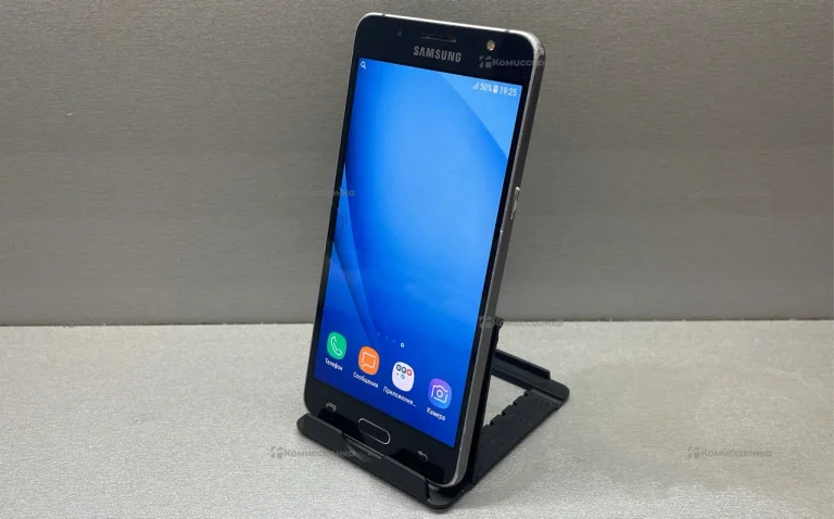 Samsung Galaxy J5 (2016) 2/16 ГБ