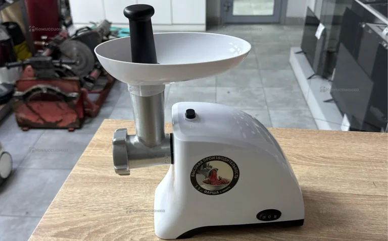 Мясорубка Vitek VT-3611