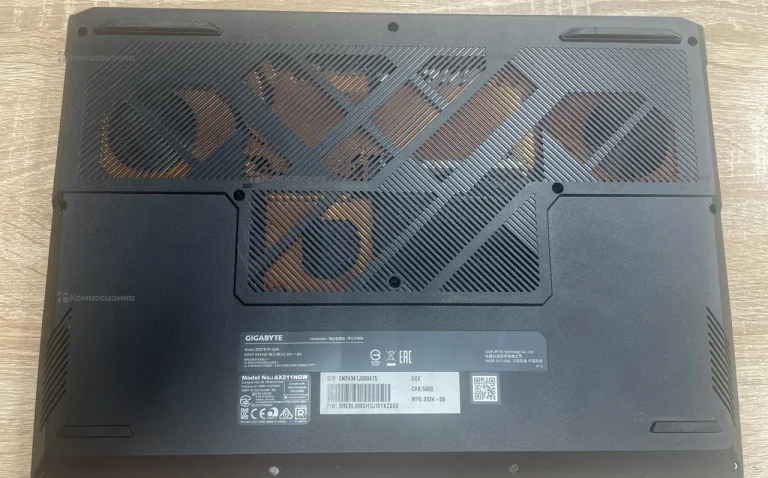 Ноутбук Gigabyte G6X