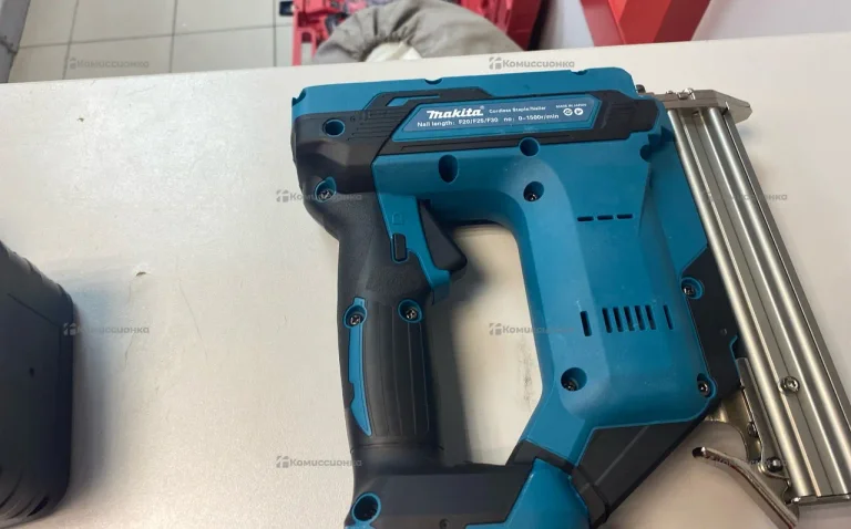 Гвоздезабивной Пистолет Makita Rep
