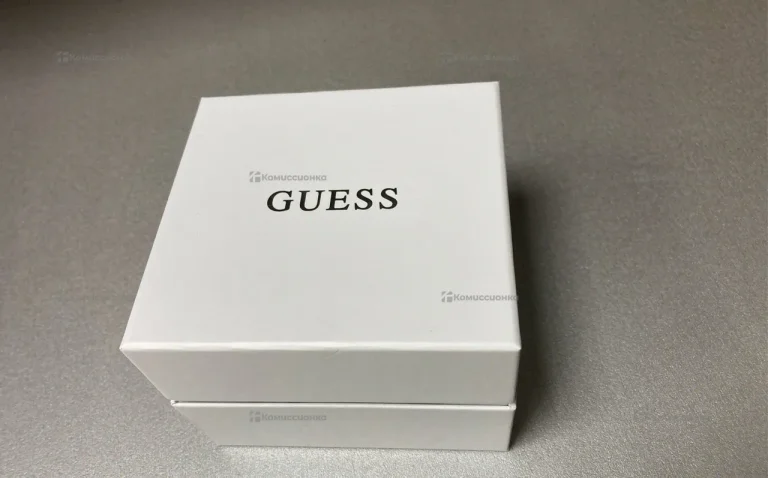 Часы  Guess GW0630G1