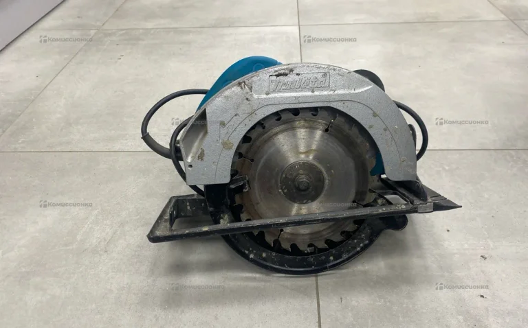 Циркулярная пила Makita n5900b