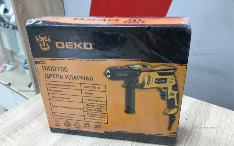 дрель Deko DKID700.