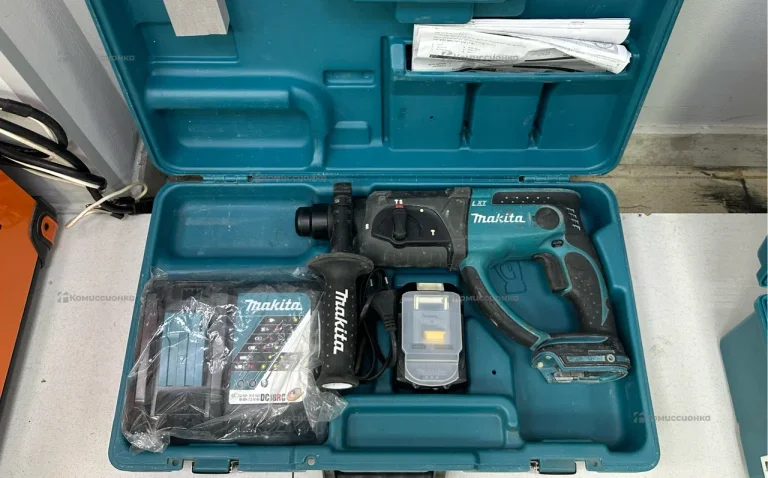Аккумуляторнный перфоратор Makita DHR202