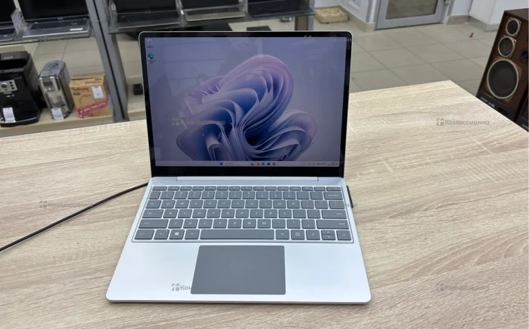 Ноутбук  Microsoft Surface Laptop Go 3