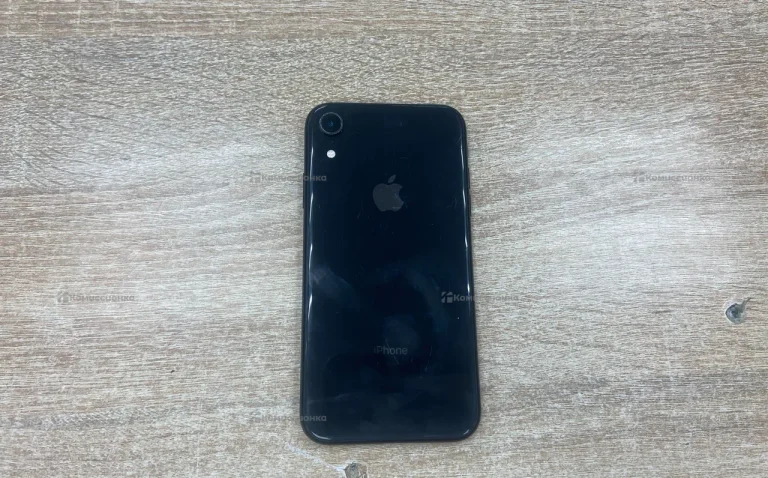 Apple iPhone XR 4/128 ГБ