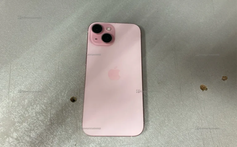 Apple iPhone 15 6/128 ГБ