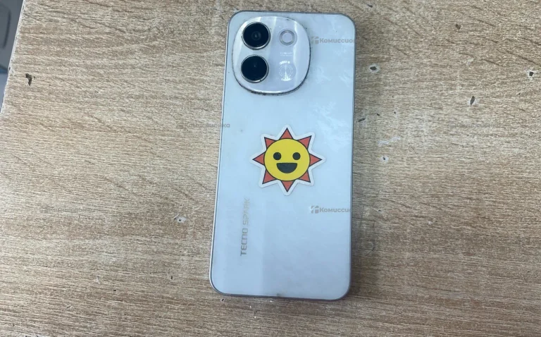 Tecno Spark 30 5G 6/128Gb