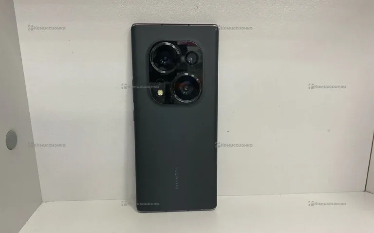 Tecno Phantom X2 8/256 ГБ