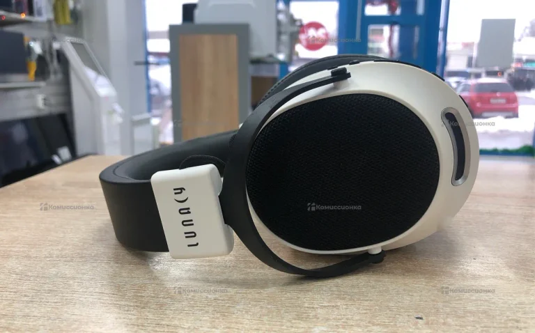 Наушники Lunacy