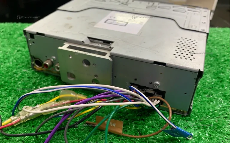 Автомагнитола  Kenwood KDC-U31